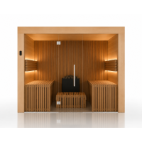 Designer-Sauna mit Stabdesign und Glasfront